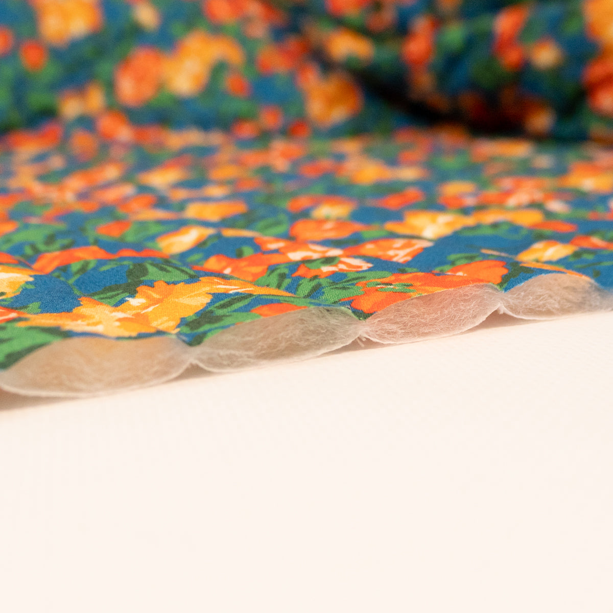 ikat-e-capri-coupon-popeline-matelass-e-bleu image 2
