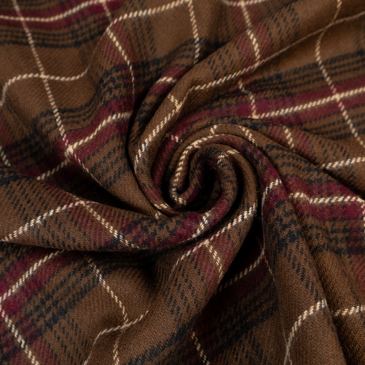ikat-e-tissu-lainage-carreaux-chocolat image 6