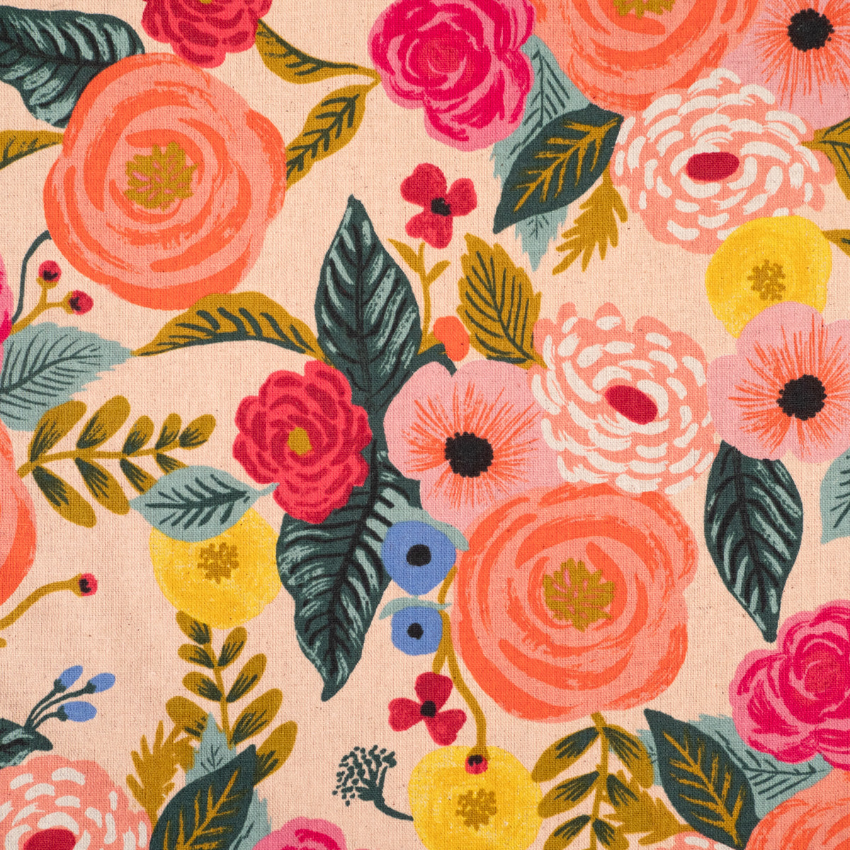 ikat-e-tissus-canvas-rifle-paper-english-garden-tissu-rose image 1