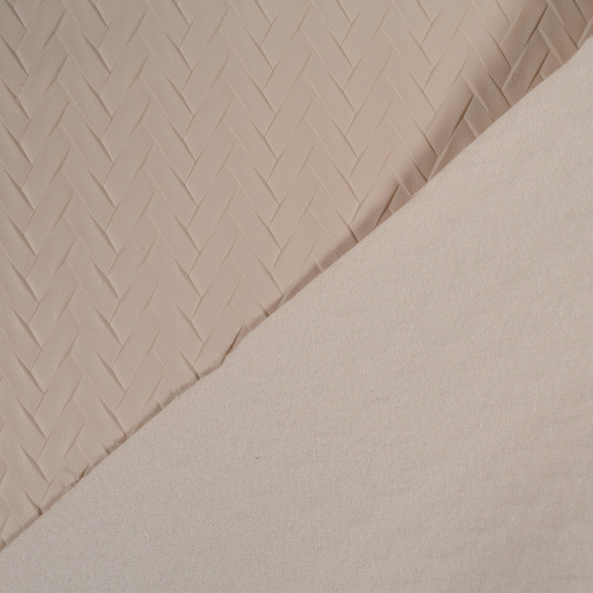 ikat-e-tissus-simili-cuir-chevron-ivoire-uni image 4