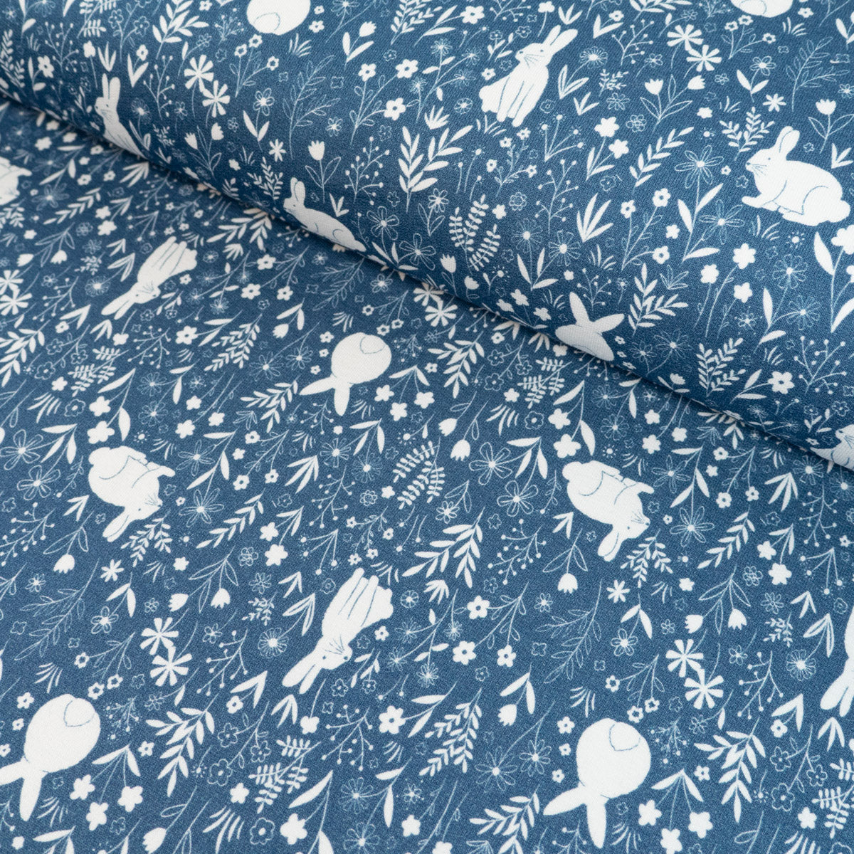 ikat-e-basile-tissu-french-terry-bio-jean-animaux image 2