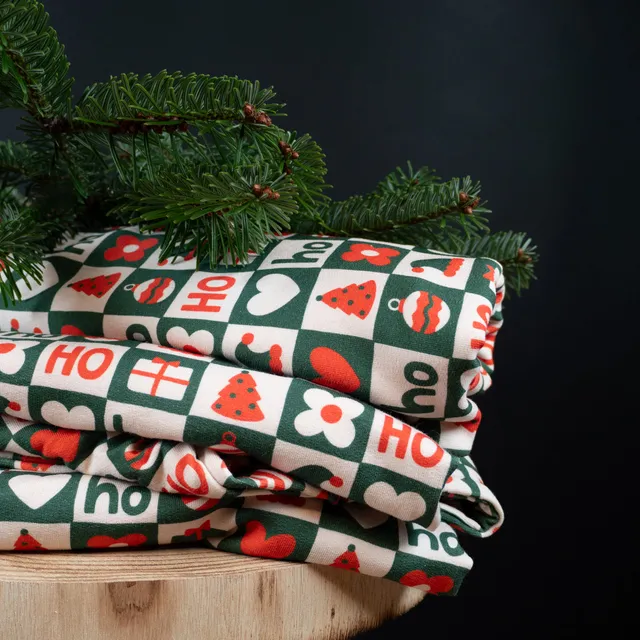ikat-e-tissus-french-terry-bio-merry-xmas-tissu-vert image 1