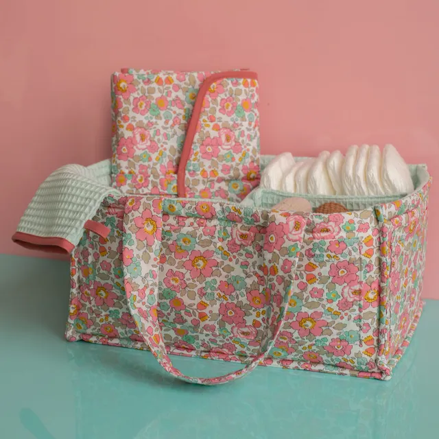 ikat-e-betsy-tissu-liberty-tana-lawn-rose-vert-fleurs image 1