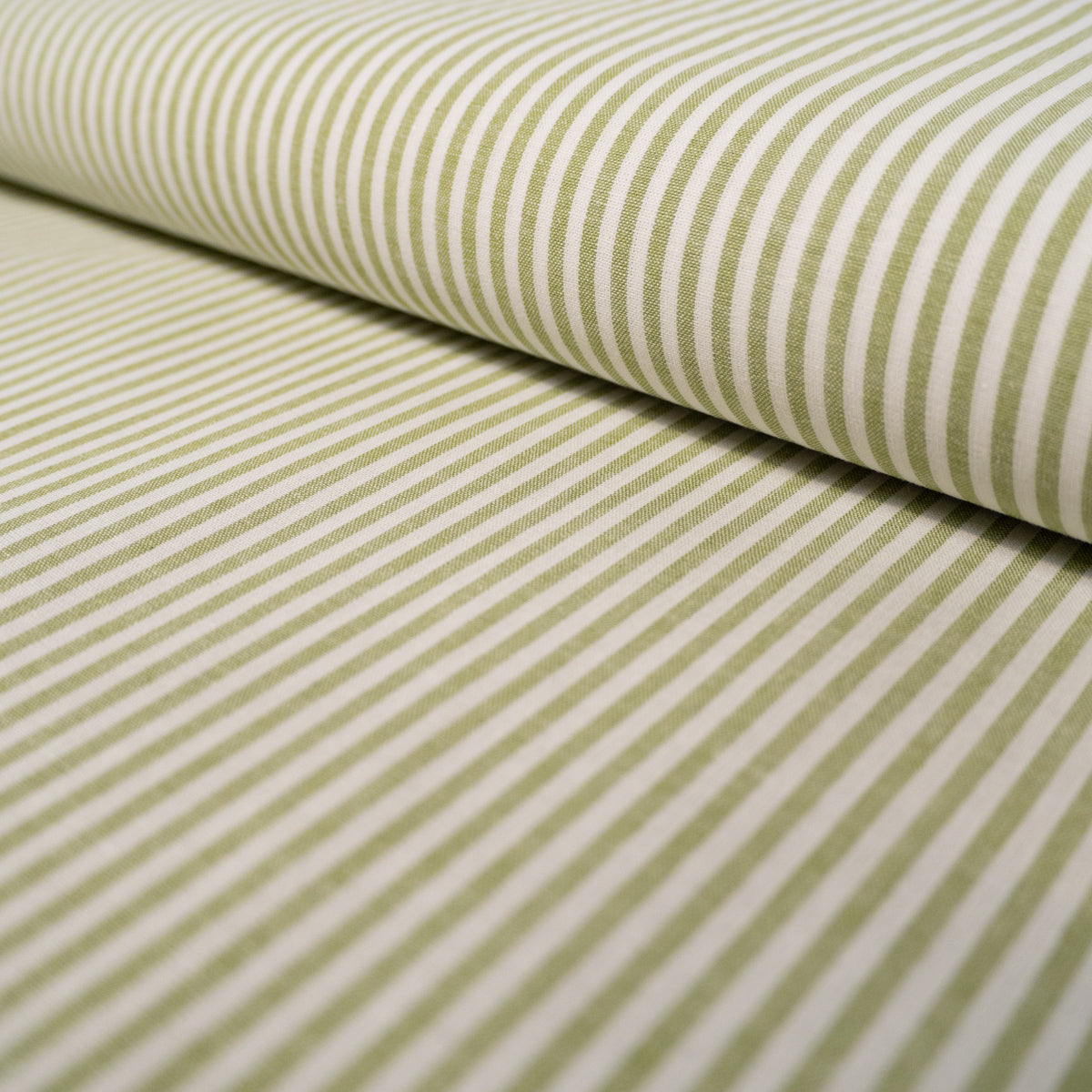 ikat-e-tissu-popeline-rayures-vert-pomme-blanc-coton image 1