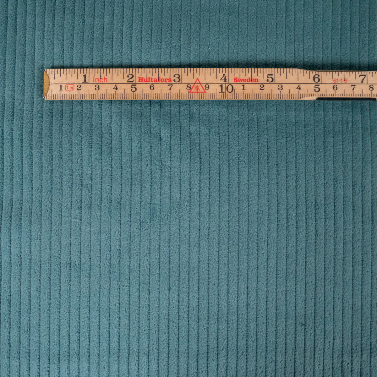 ikat-e-tissus-velours-grosses-c-tes-4w-tissu-c-ladon image 3