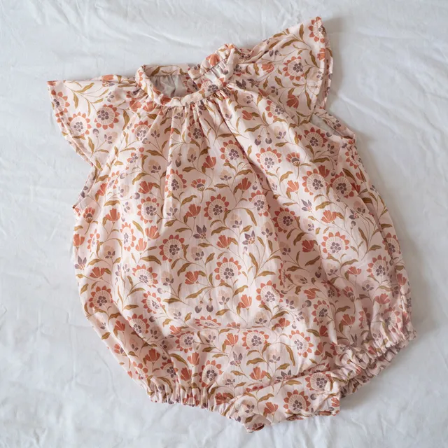 ikat-e-hano-patron-blouse-robe-barboteuse-b-b-pdf-1-mois-4-ans image 1