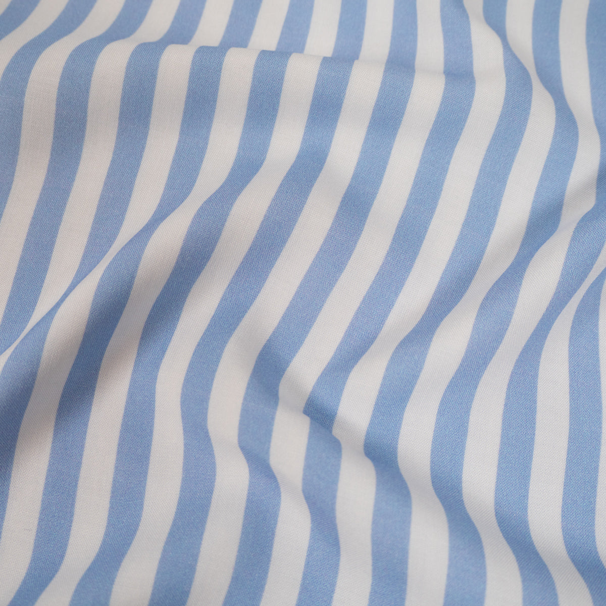 ikat-e-candy-stripe-coupon-viscose-bleu-horizon-35-cm image 4