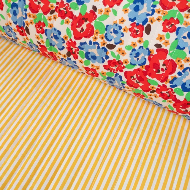 ikat-e-odalie-coupon-tissu-matelass-r-versible-rouge-25cm image 1