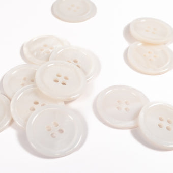 ikat-e-bouton-nacre-4-trous-blanc-cass-11-mm image 2