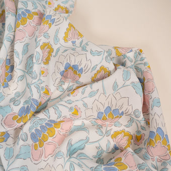 ikat-e-tissus-viscose-m-diterran-e-tissu-glacier-floral image 4
