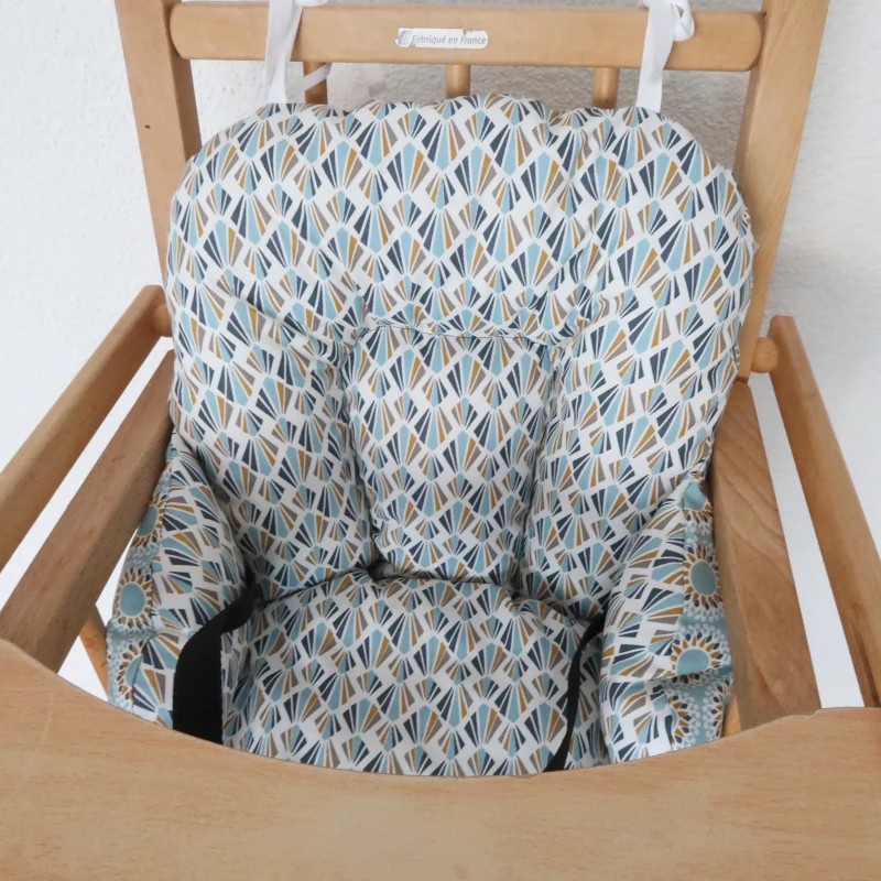 galoux-qui-coud-tout-coussin-chaise-haute-patron-pdf-traditionnelle image 2
