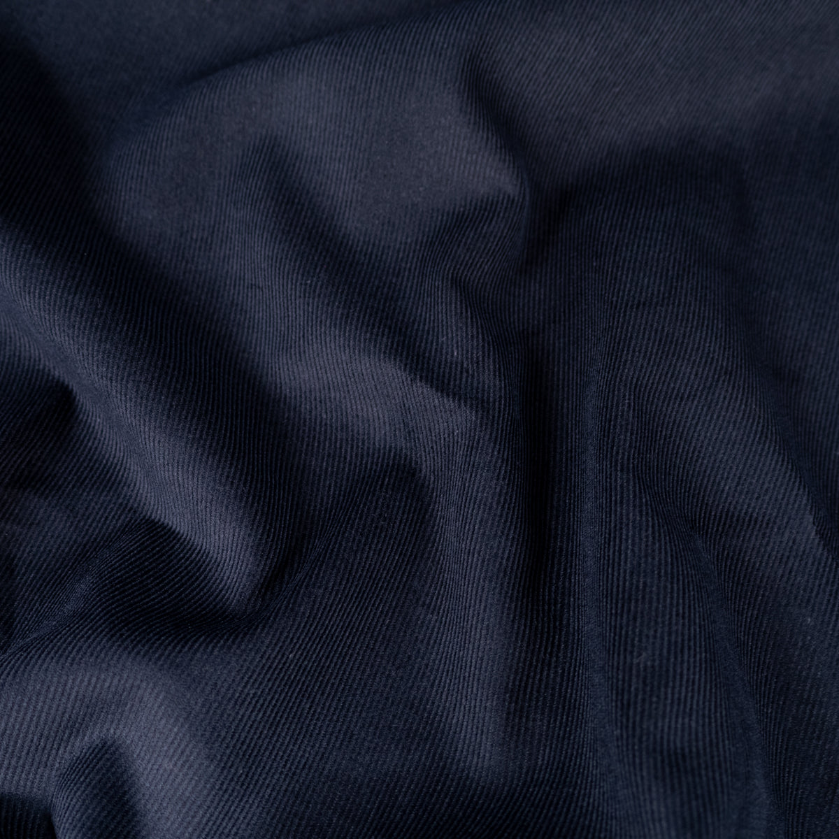 ikat-e-velours-milleraies-fin-coton-night-tissu-bleu-marine image 2