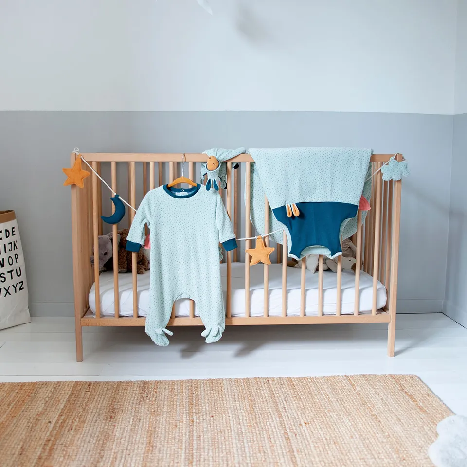 ikat-e-saturne-patron-pyjama-b-b-pdf-avec-pieds-1-24-mois image 1
