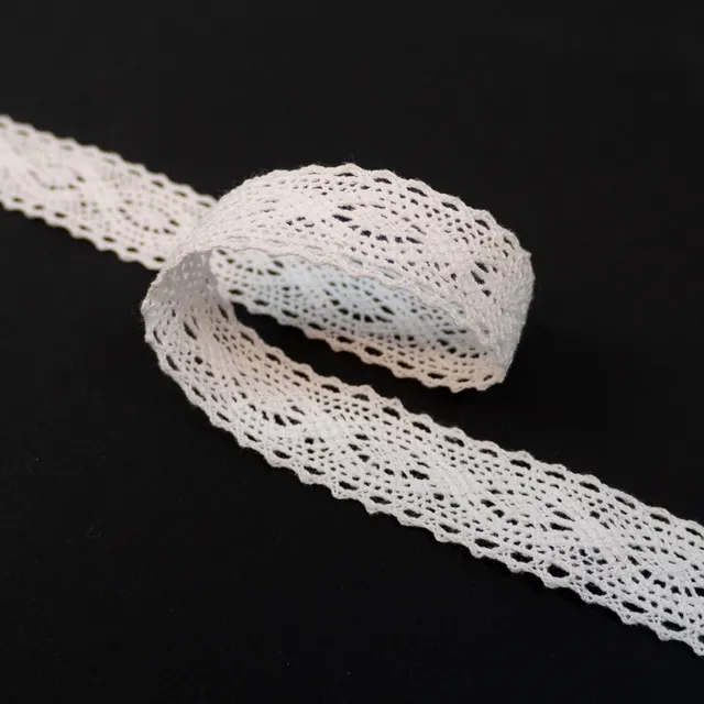 ikat-e-mercerie-galon-dentelle-au-fuseau-20-mm-blanc-fin image 1