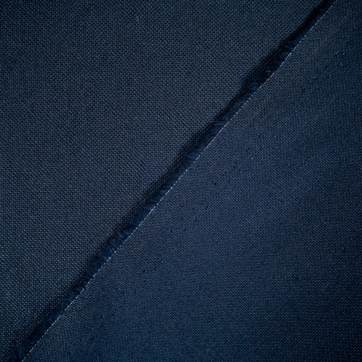 ikat-e-tissus-canvas-dawn-toile-coton-bleu-nuit image 5