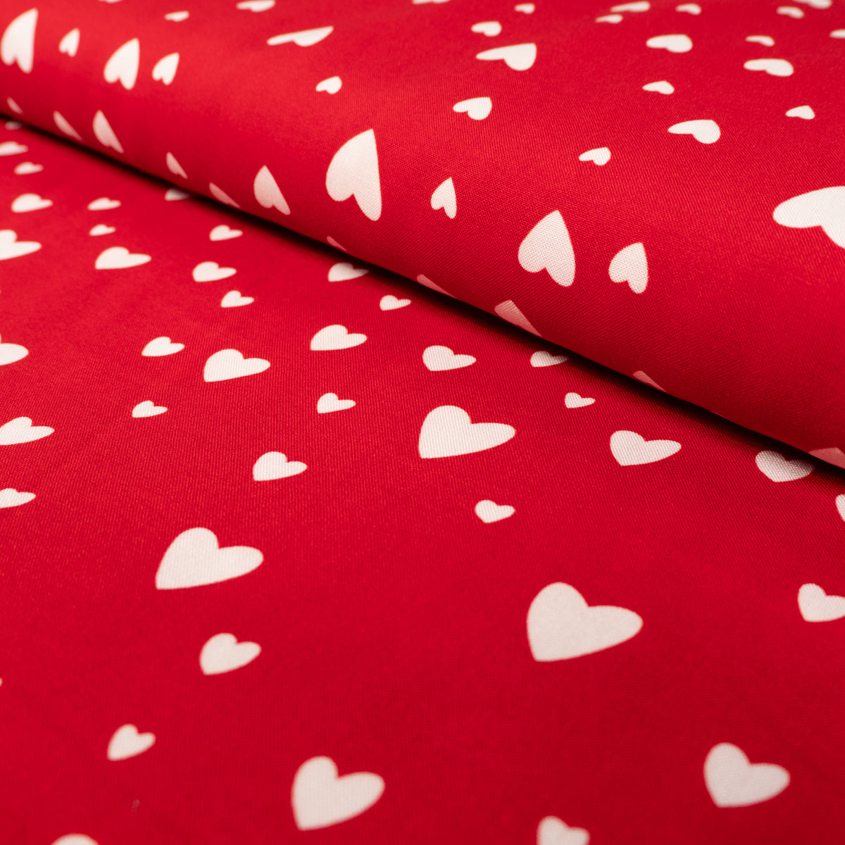 ikat-e-tissus-coupon-viscose-petit-c-ur-rouge-imprim image 1