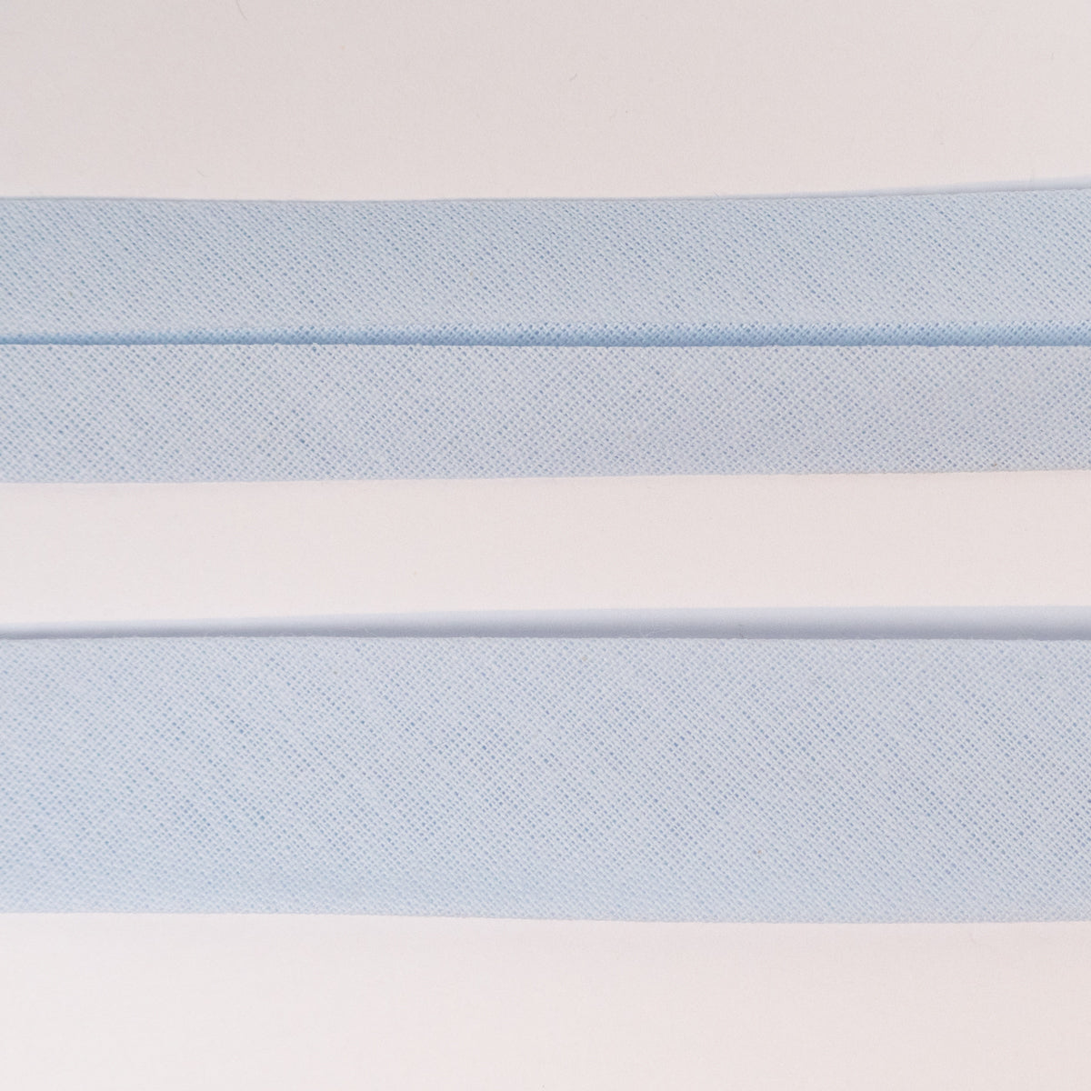 ikat-e-mercerie-biais-toutextile-ruban-bleu-ciel image 2
