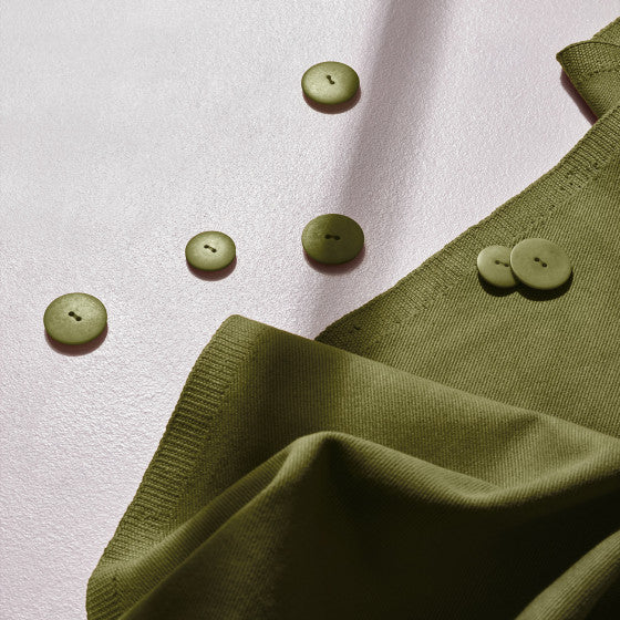atelier-brunette-ivy-green-tissu-gabardine-coton-vert image 2