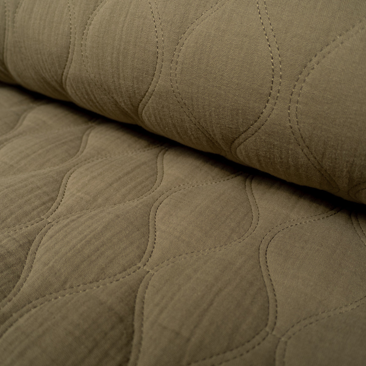 ikat-e-tissus-double-gaze-matelass-e-kaki-uni image 1