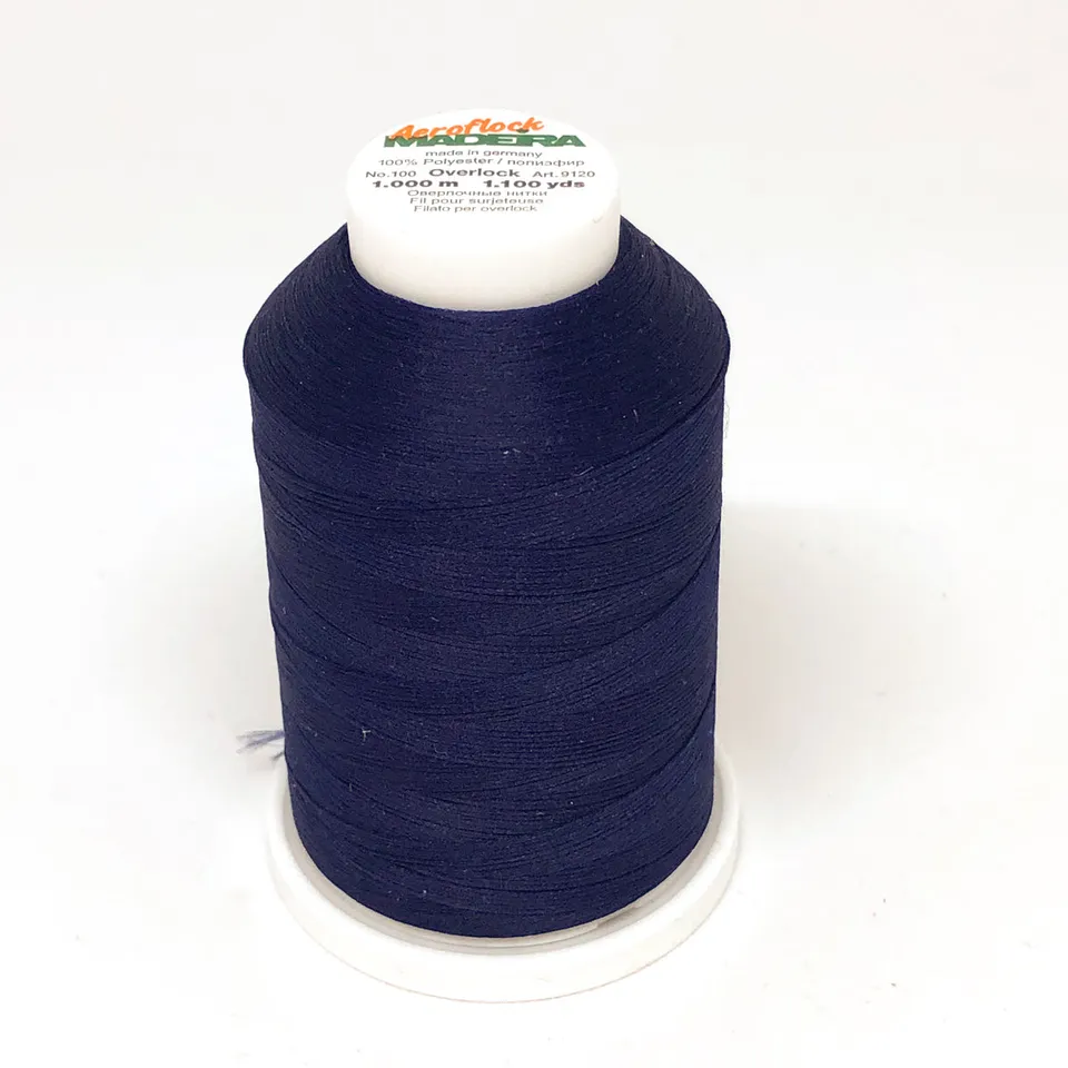 madeira-aeroflock-fil-mousse-1000m-8420-bleu-marine image 1