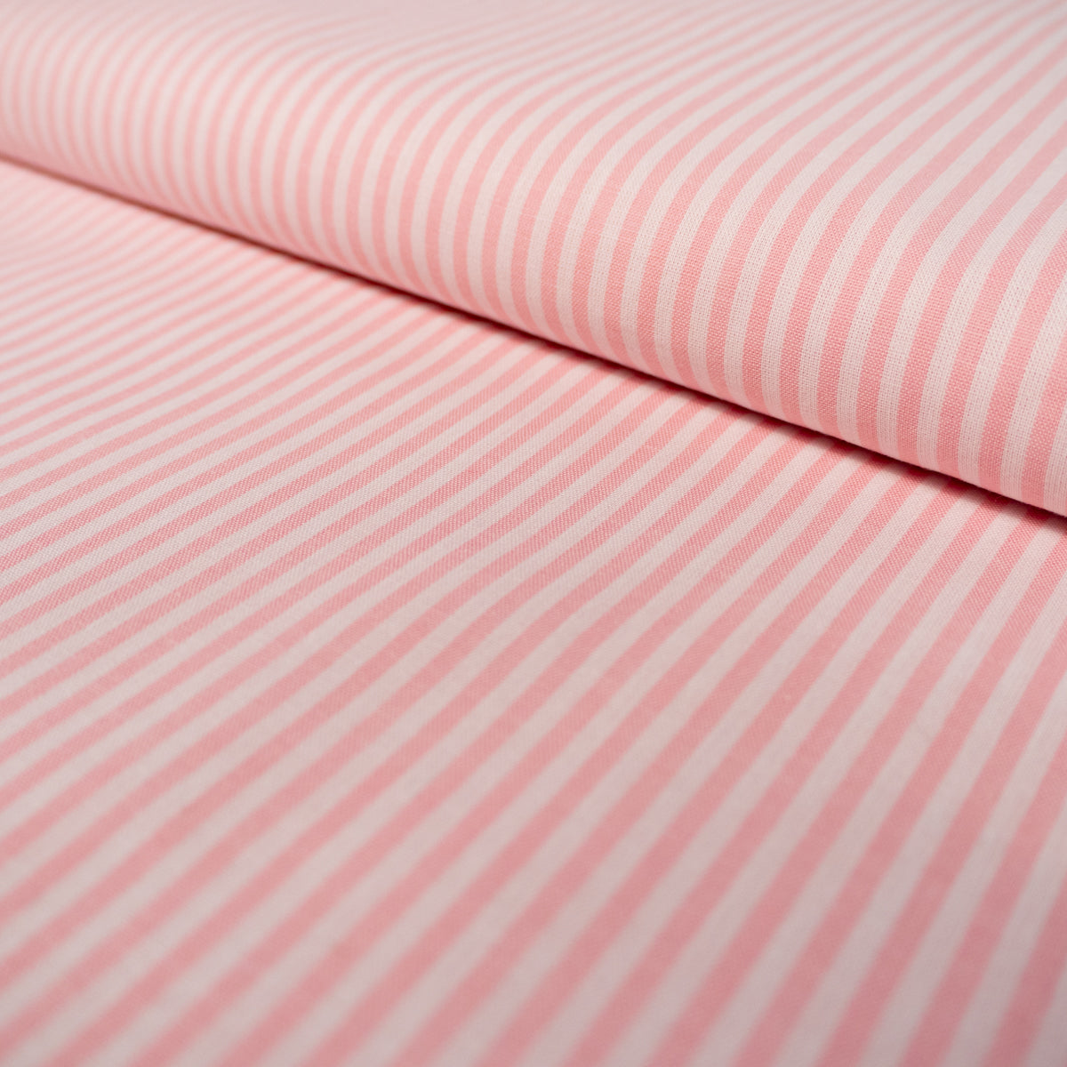 ikat-e-tissus-popeline-ray-e-rose-bonbon-blanc-au-m-tre image 1
