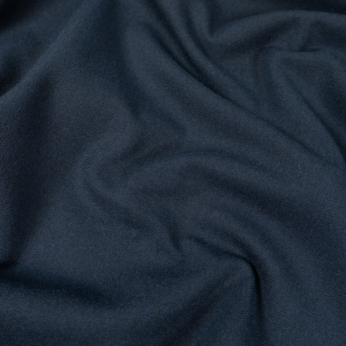 ikat-e-tissu-flanelle-viscose-marine-doux-au-m-tre image 1