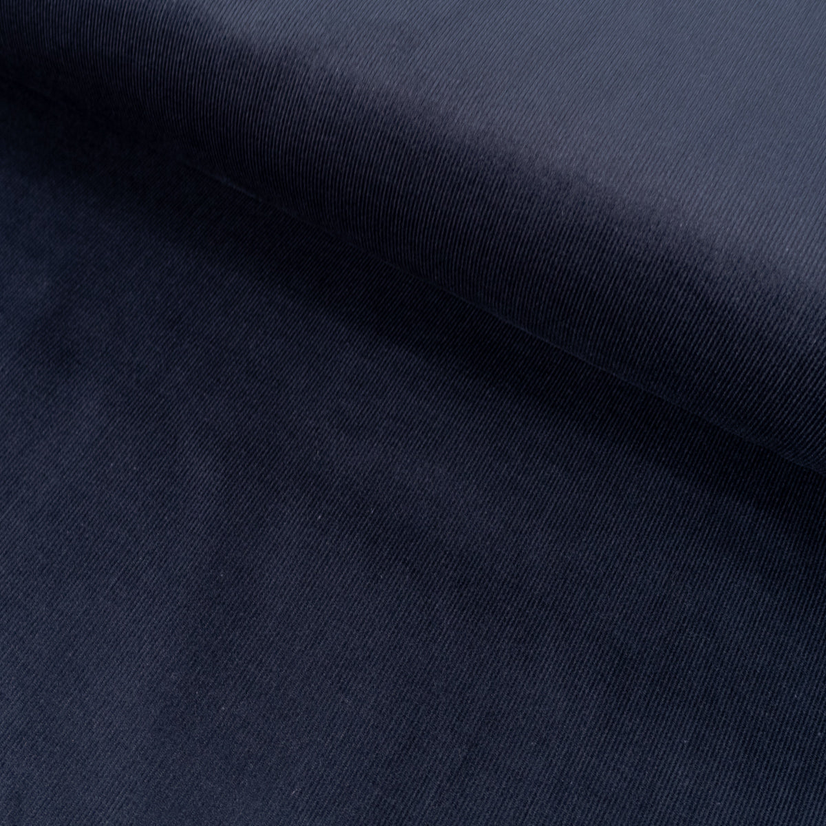 ikat-e-velours-milleraies-fin-coton-night-tissu-bleu-marine image 4
