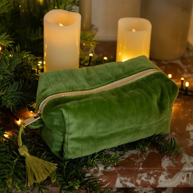 ikat-e-venise-kit-couture-trousse-velours-court-vert-mousse image 1