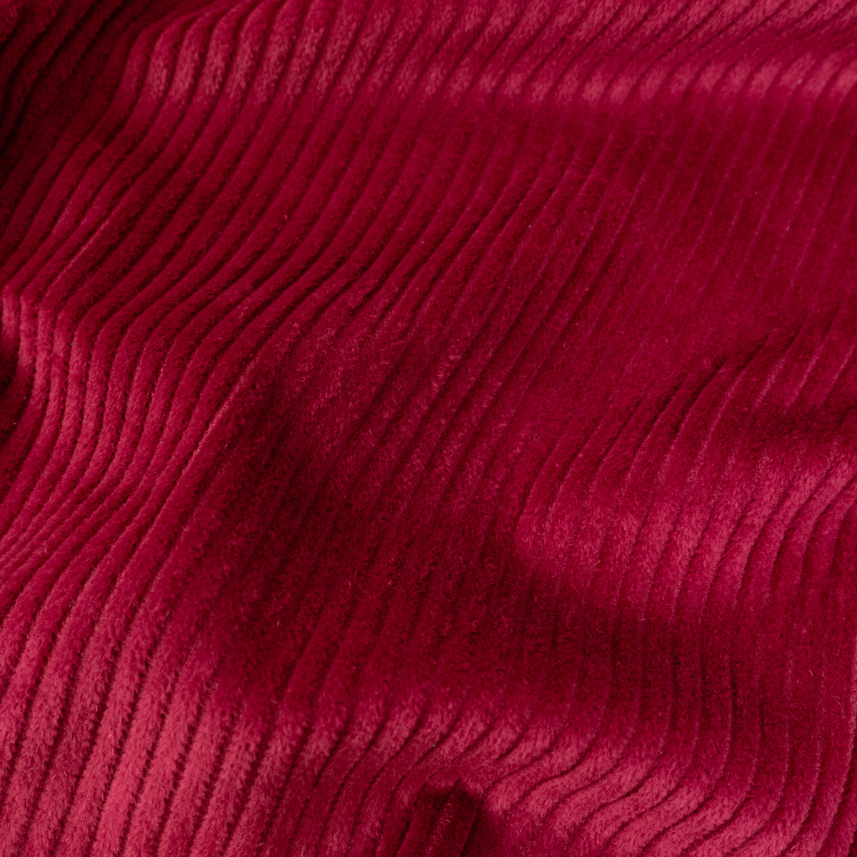 ikat-e-tissus-velours-grosses-c-tes-4w-cerise-textur image 2