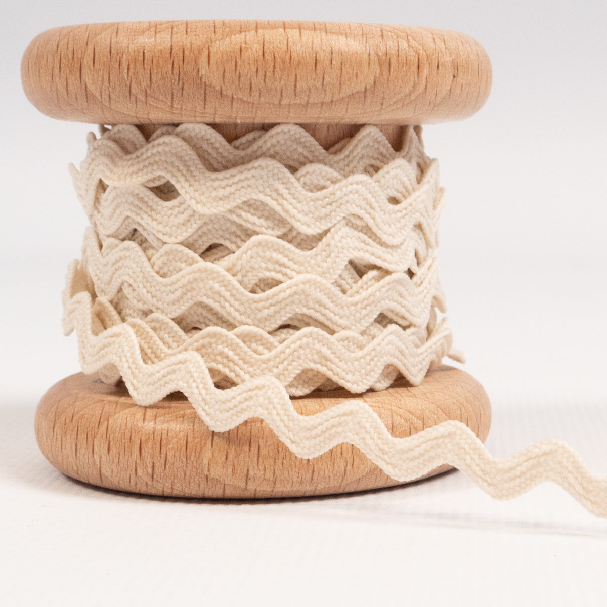 ikat-e-croquet-ruban-serpentine-8-mm-cru image 1