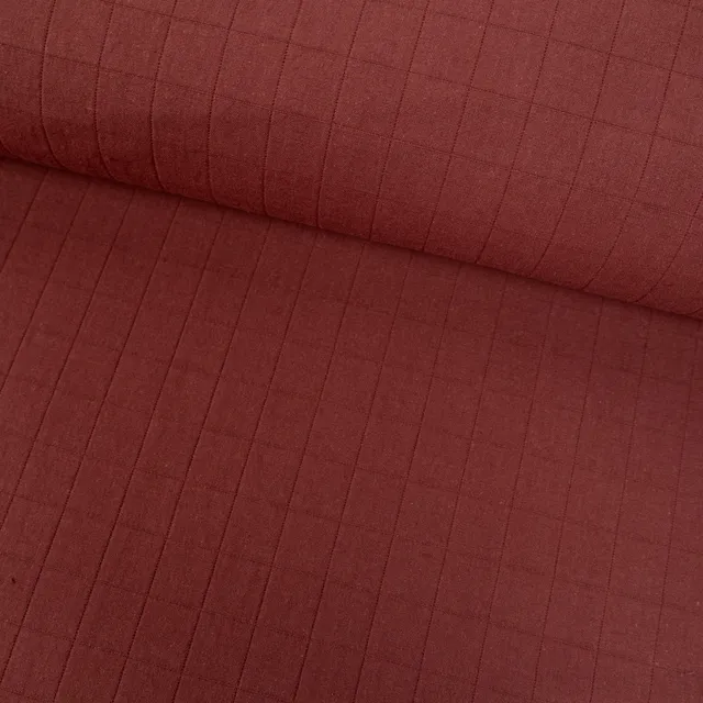 ikat-e-matelass-carreaux-bordeaux-au-m-tre image 1
