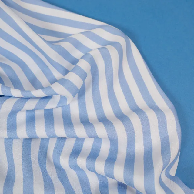 ikat-e-tissus-coupon-viscose-candy-stripe-bleu-horizon image 1