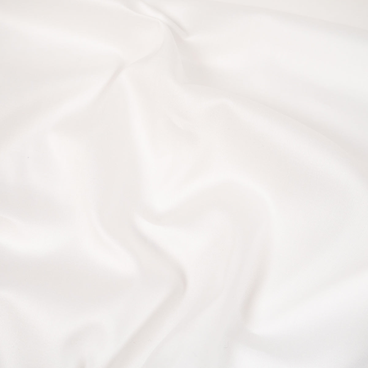 ikat-e-tissus-coupon-satin-de-coton-blanc-30-cm image 2