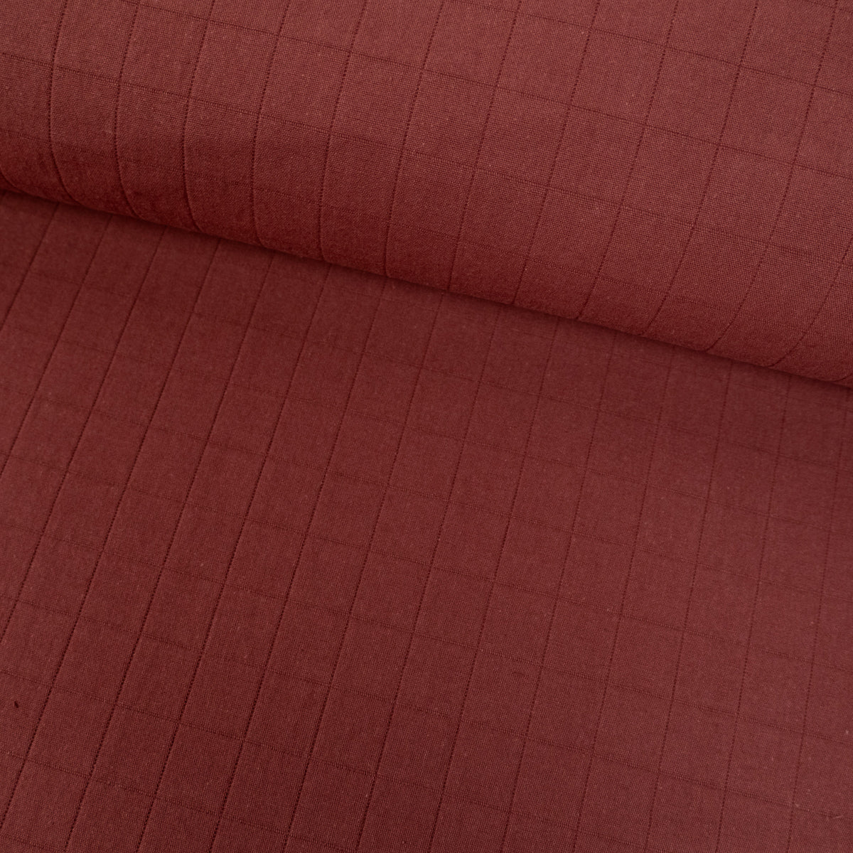 ikat-e-coton-matelass-grands-carreaux-tissu-bordeaux image 1