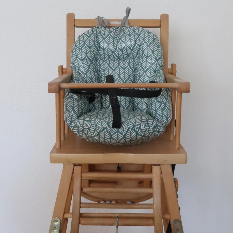 galoux-qui-coud-tout-coussin-chaise-haute-patron-pdf-traditionnelle image 4