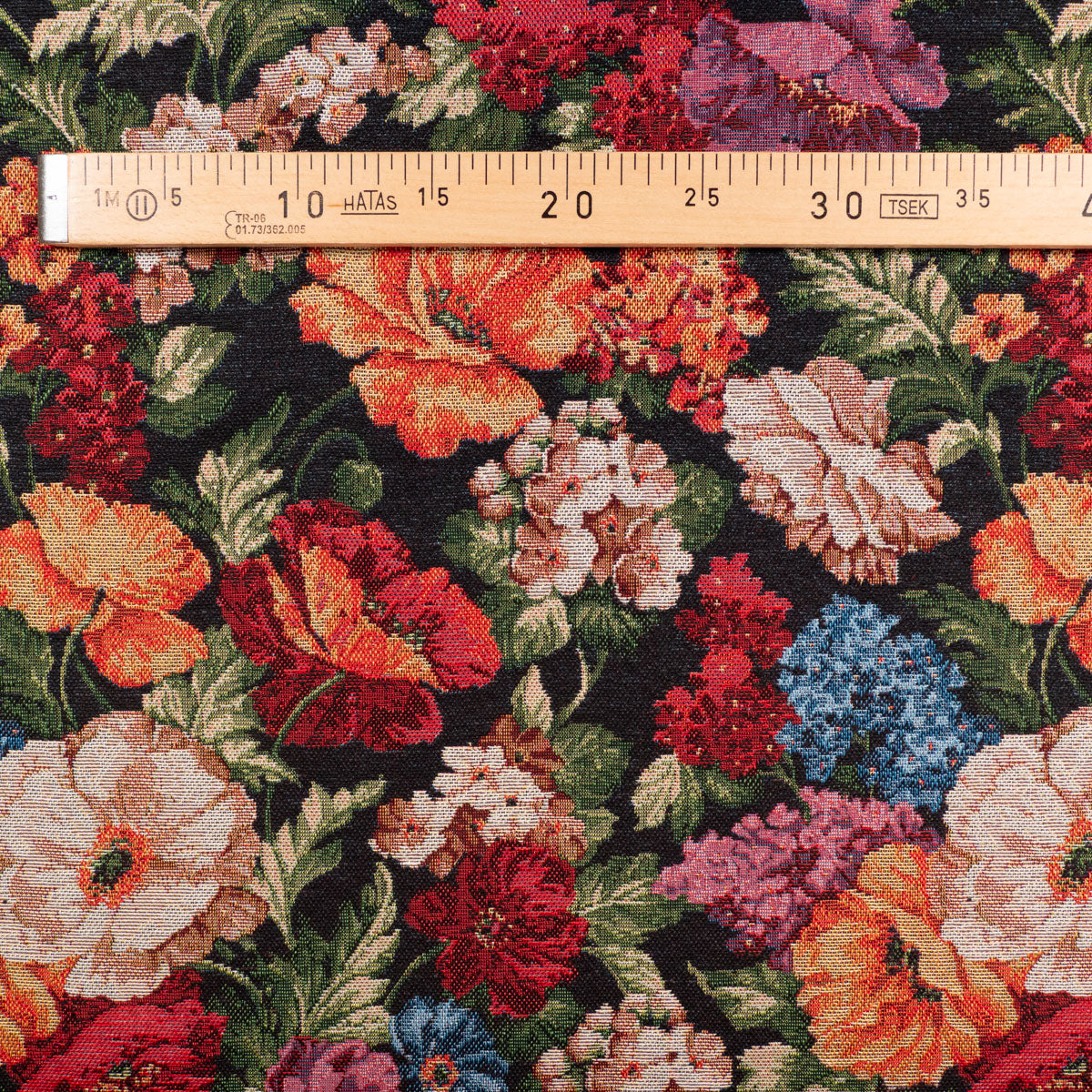 ikatee-tapisserie-florale-tissu-jacquard-noir-fleurs image 4