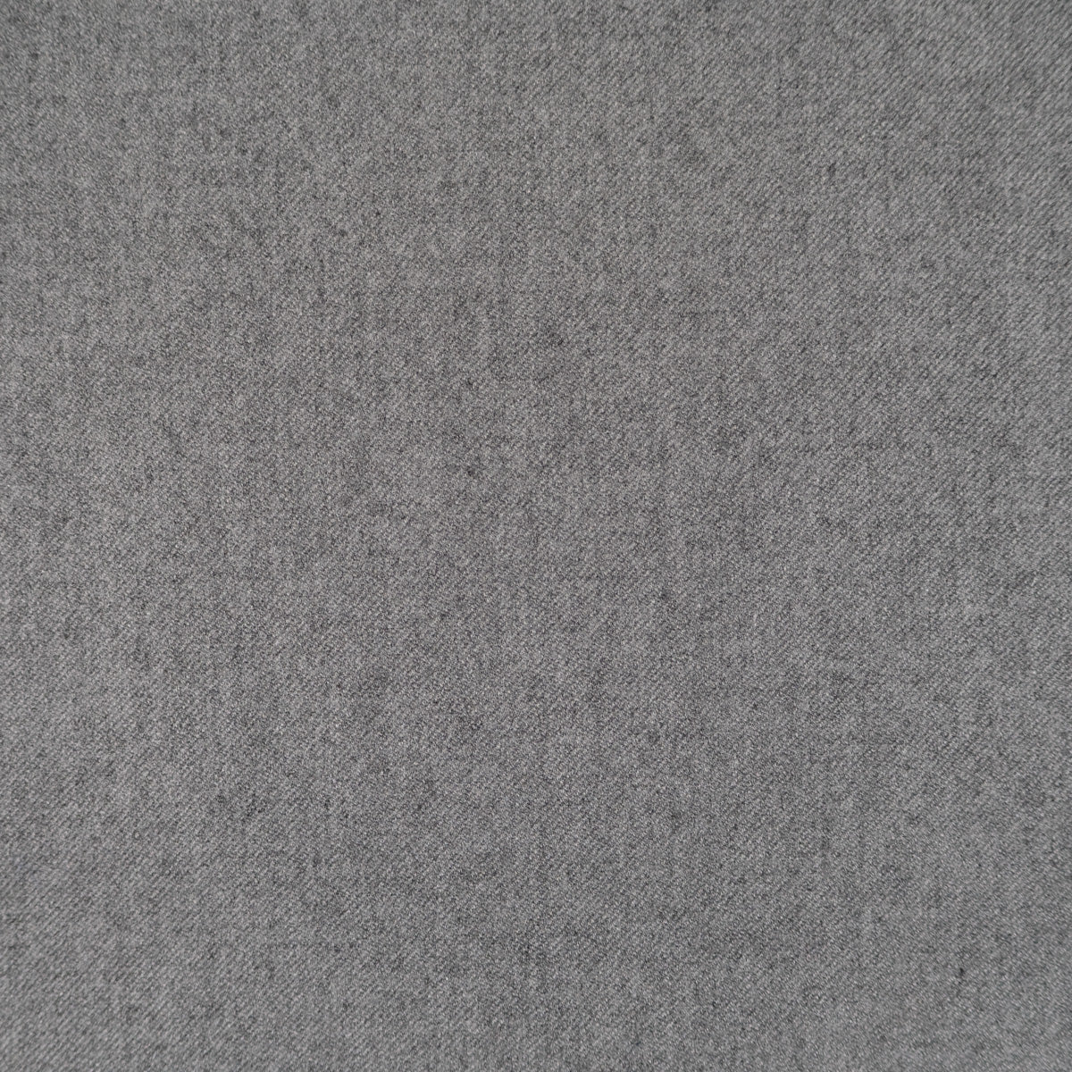 ikat-e-tissus-flanelle-de-viscose-tissu-gris-uni image 4