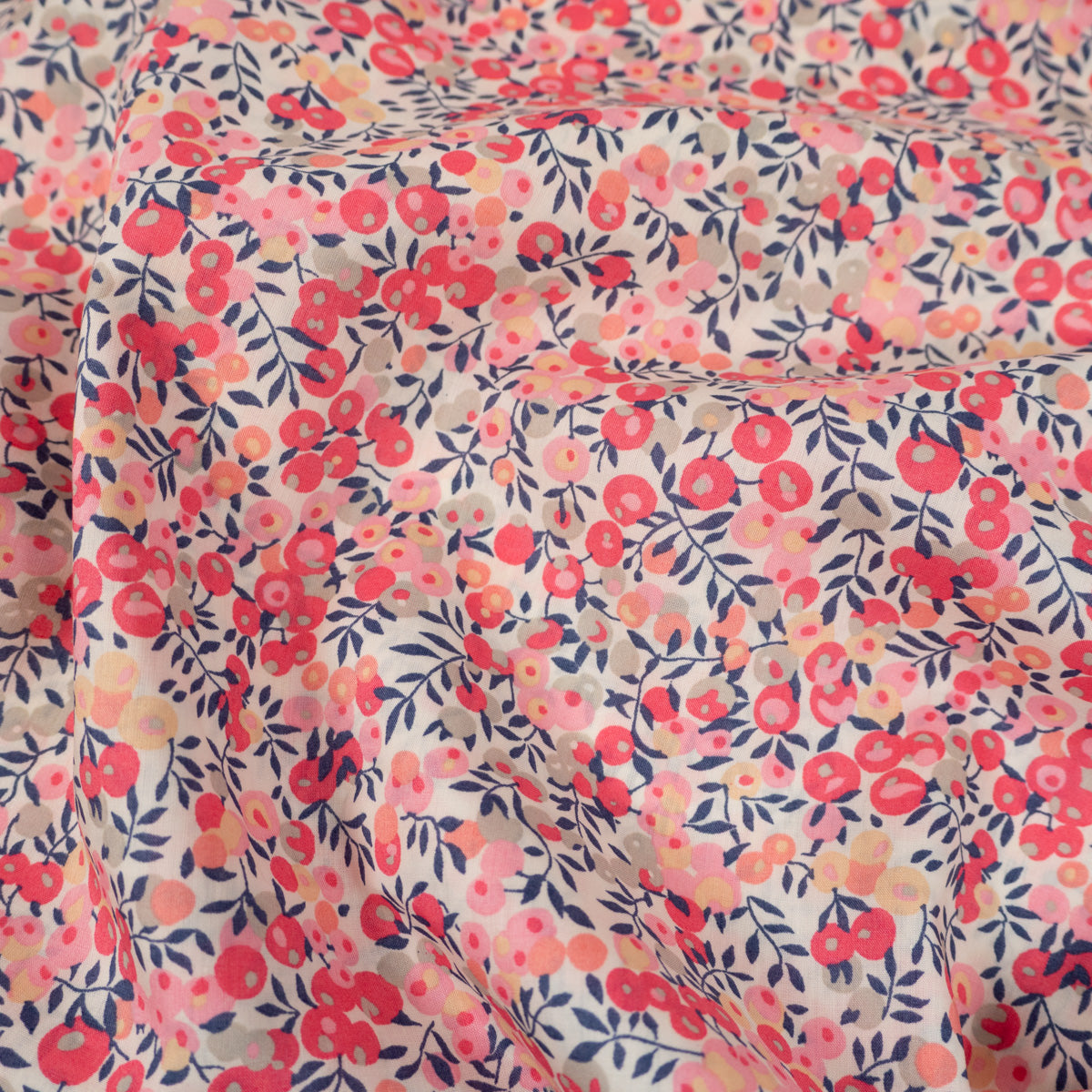 ikat-e-wiltshire-tissu-liberty-pois-de-senteur-coton image 1