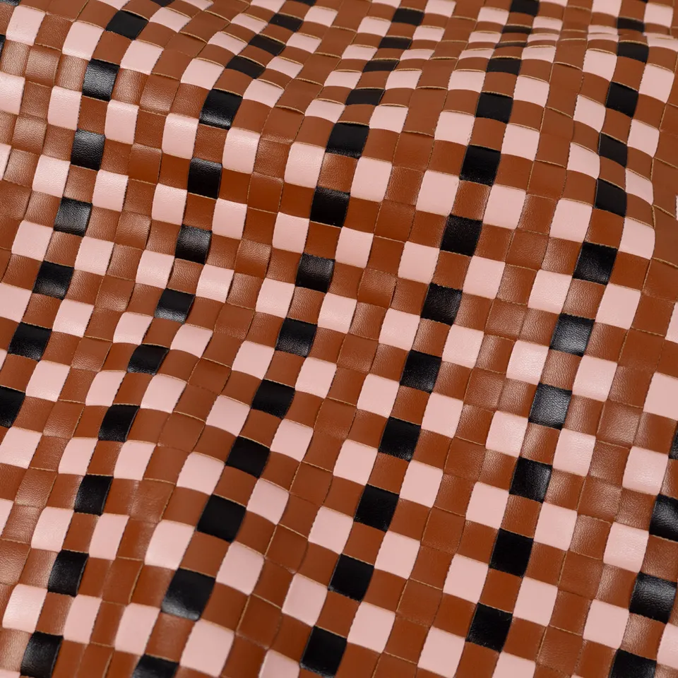 ikatee-tissu-simili-cuir-tress-marron-rose-graphique image 1
