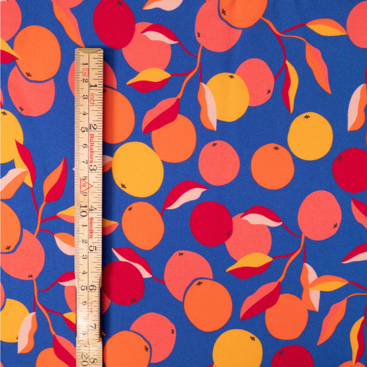 ikat-e-viscose-cocktail-outremer-coupon-50-cm-agrumes image 6