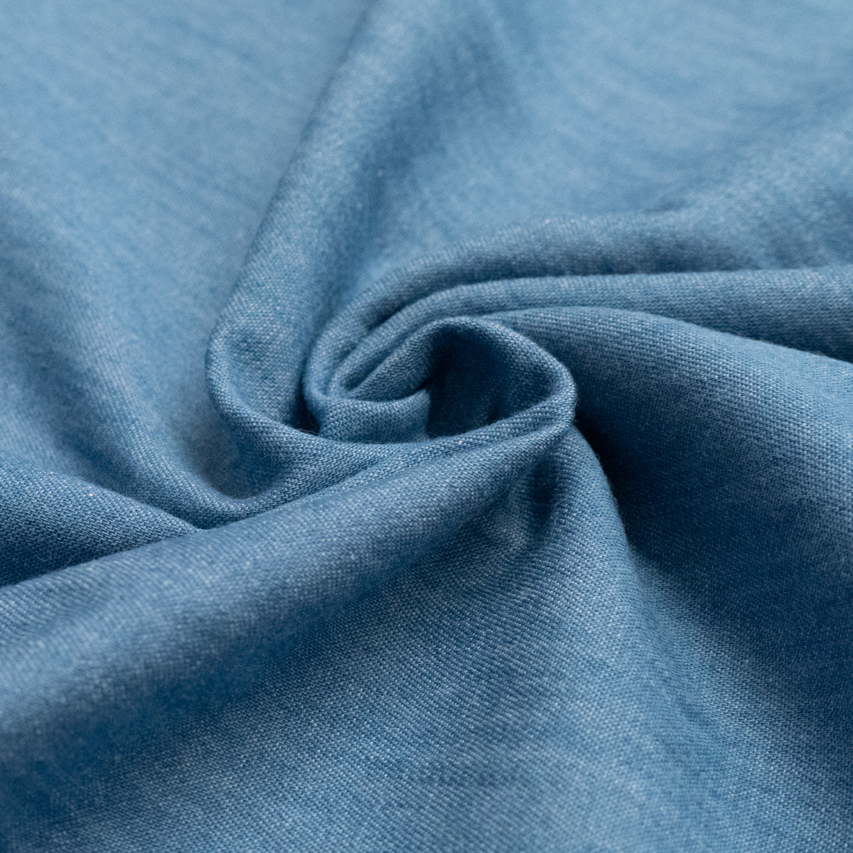ikat-e-chambray-coupon-tissu-chemise-jean-clair-20cm-120g image 3