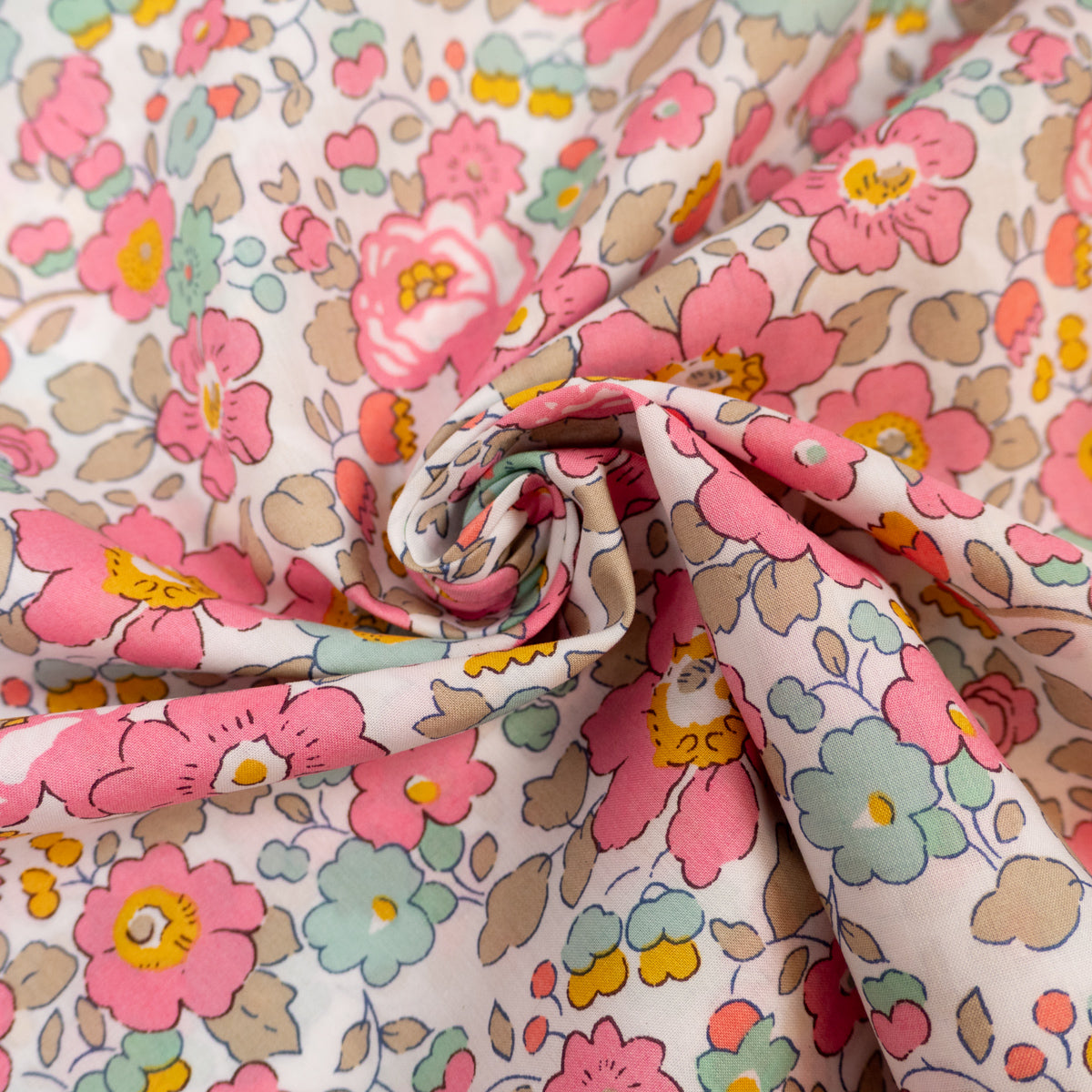 ikat-e-betsy-tissu-liberty-tana-lawn-rose-vert-fleurs image 5