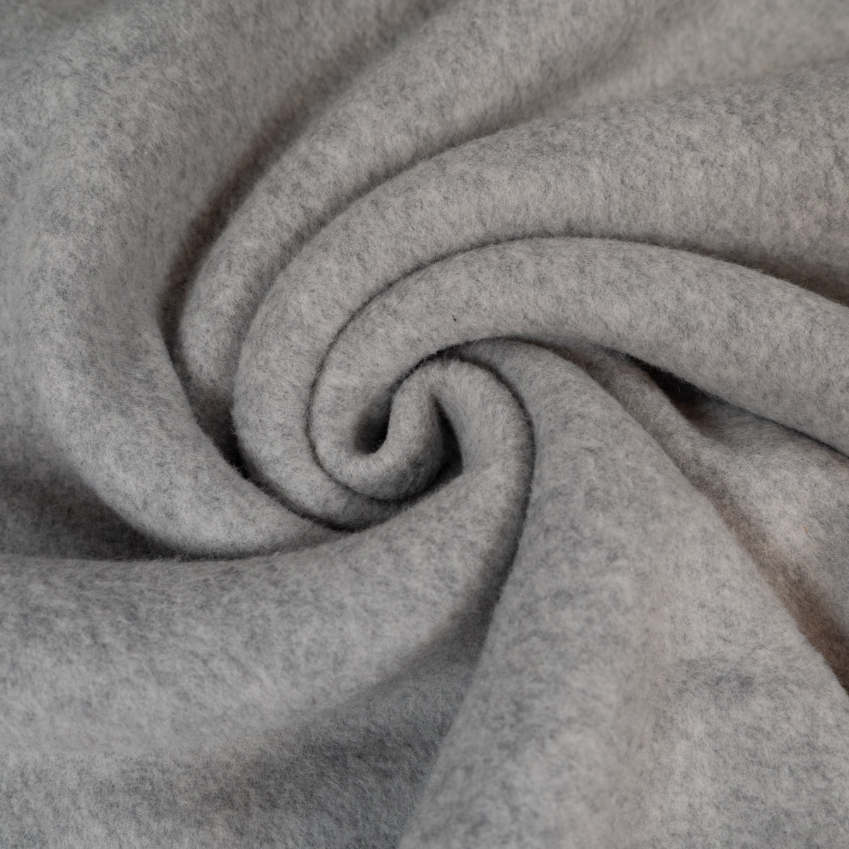 ikat-e-tissus-sweat-polaire-coton-bio-gris-chin image 1